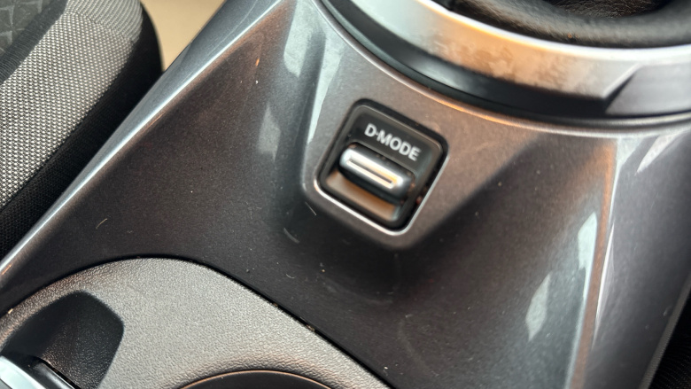 Nissan Juke 1.0 DiG-T 114 N-Connecta 5dr Petrol Hatchback